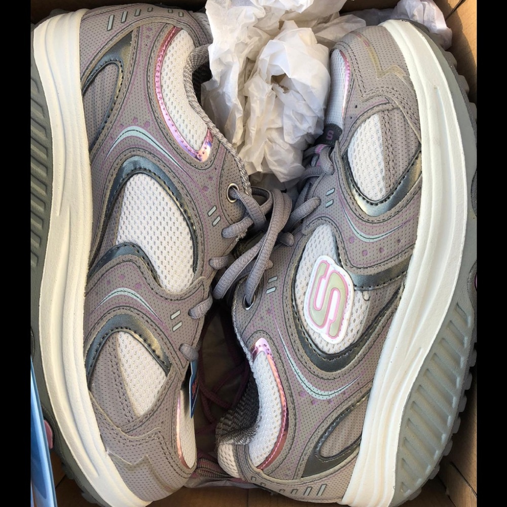NWT Sketchers Shape Ups